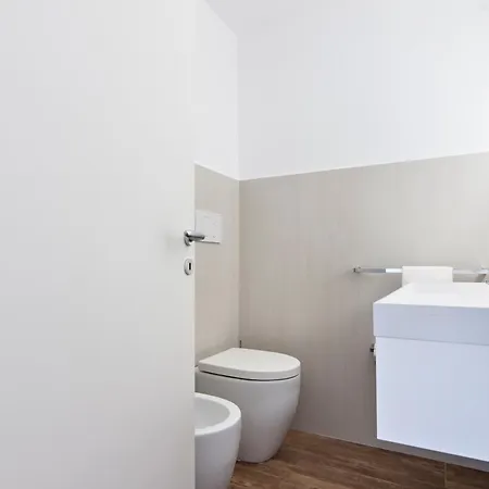 Frankie's House - Selection * Лечче