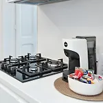 Frankie's House - Selection 아파트 *