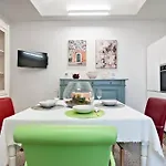 Frankie's House - Selection 아파트