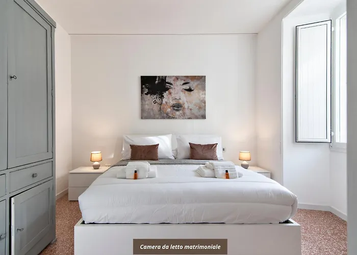 Frankie's House - Selection * レッチェ